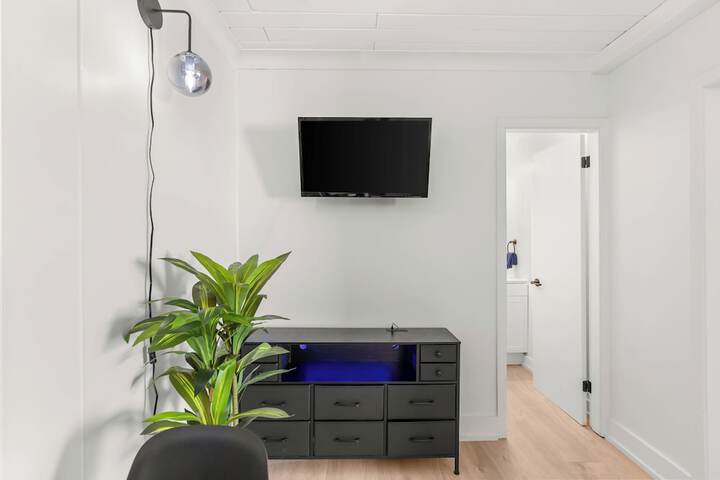 Room 7 of 30