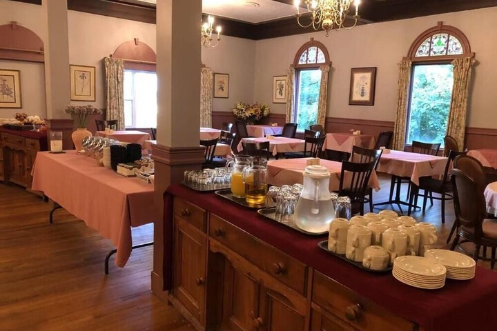 Dining 111 of 135