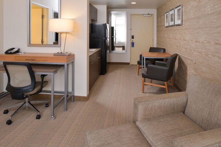 Holiday Inn Express & Suites Pocatello by IHG