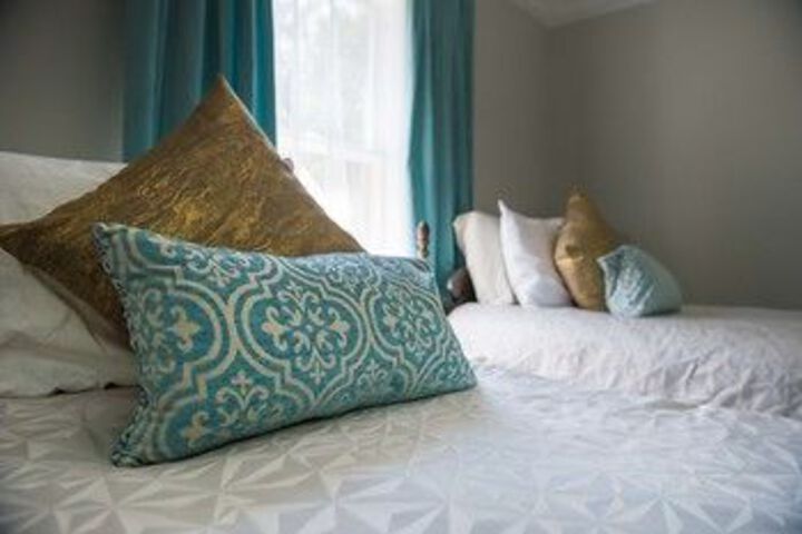 Oak Bay Guest House Bed & Breakfast