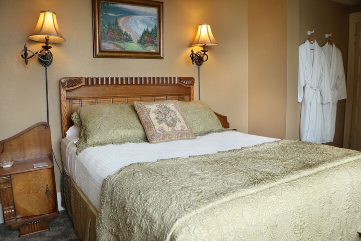 Room 30 of 44