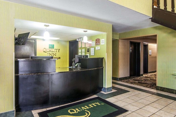 Hotel Interior 6 of 32