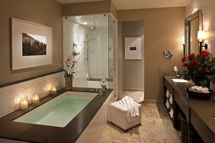 Room 47 of 75