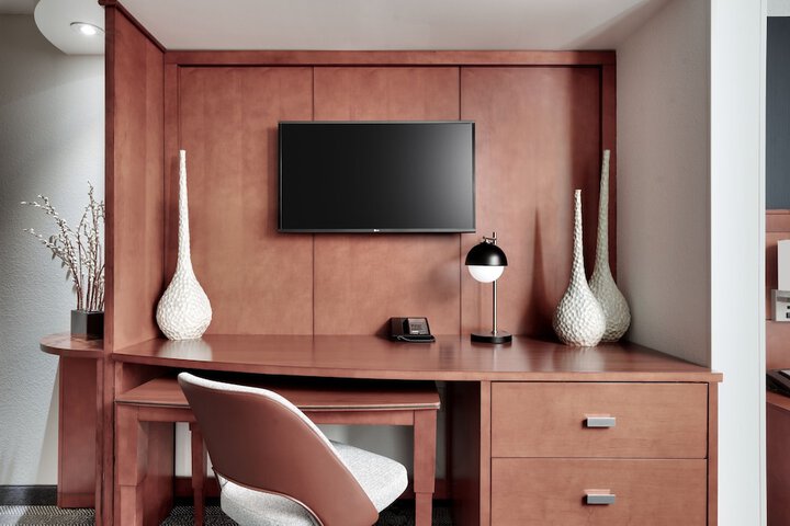 Room 28 of 40
