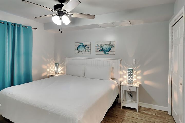 Room 27 of 102