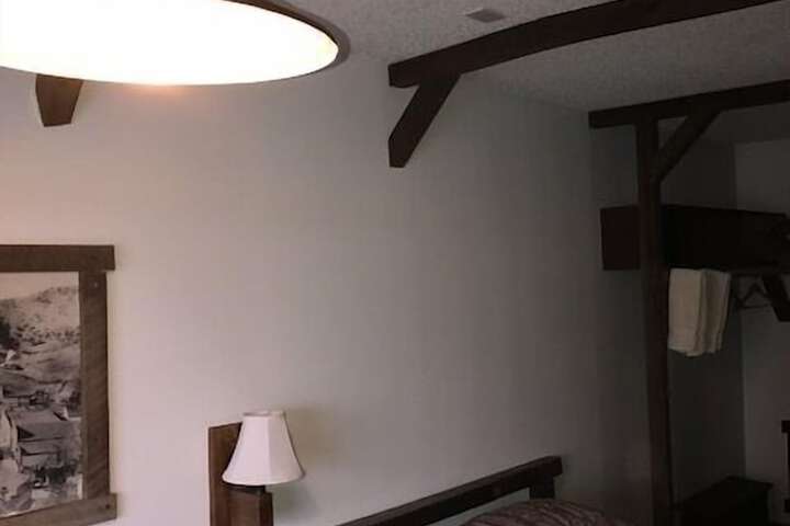 Bunkhouse Motel