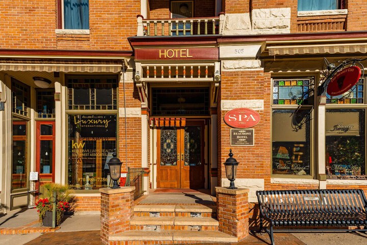 Hotel 9 of 128