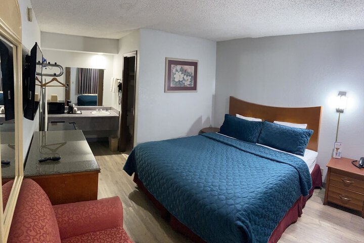 Room 20 of 27