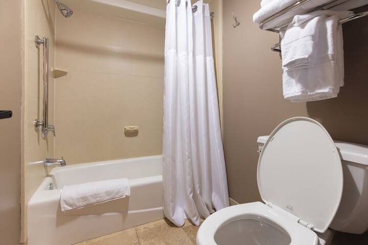 Room 18 of 36