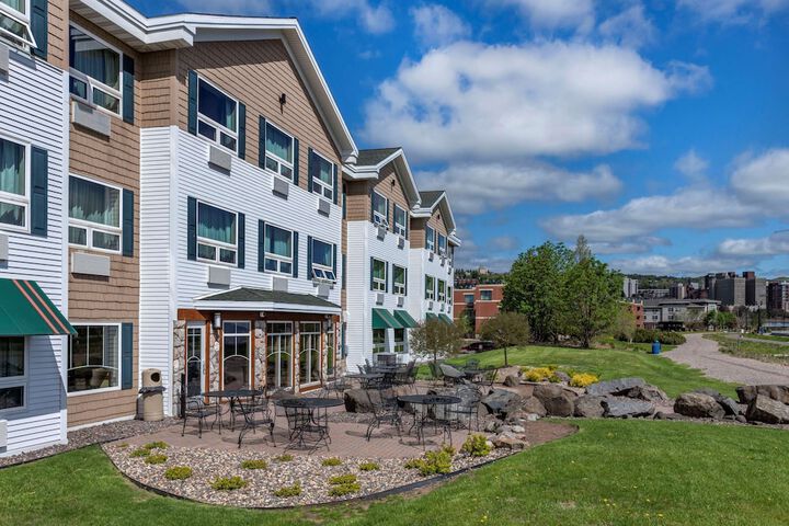 Lift Bridge Lodge an Ascend Collection Hotel