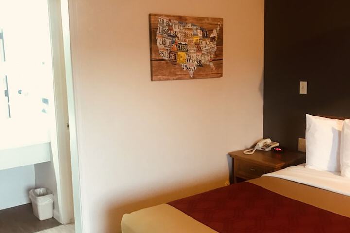 Room 20 of 32