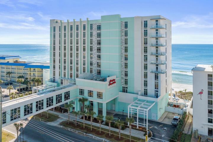 Hampton Inn & Suites Panama City Beach-Beachfront