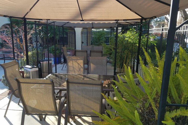 Los Gatos Garden Inn Hotel