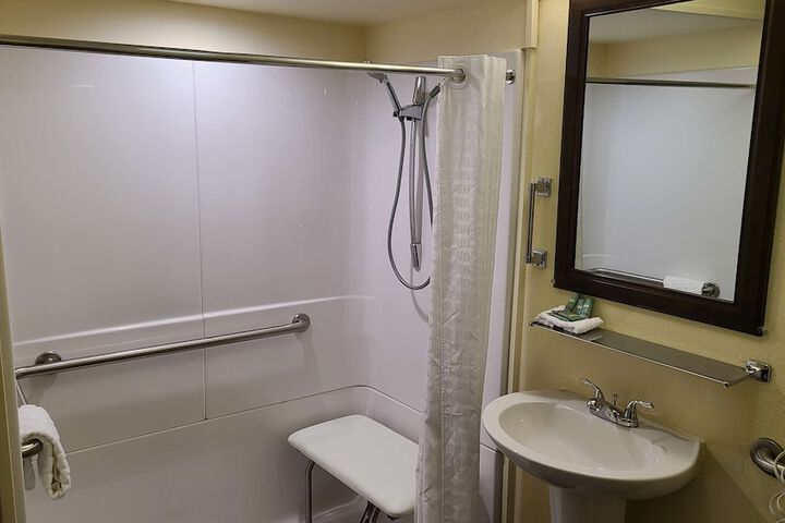 Room 6 of 41