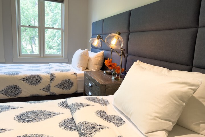Element 52 Auberge Collection