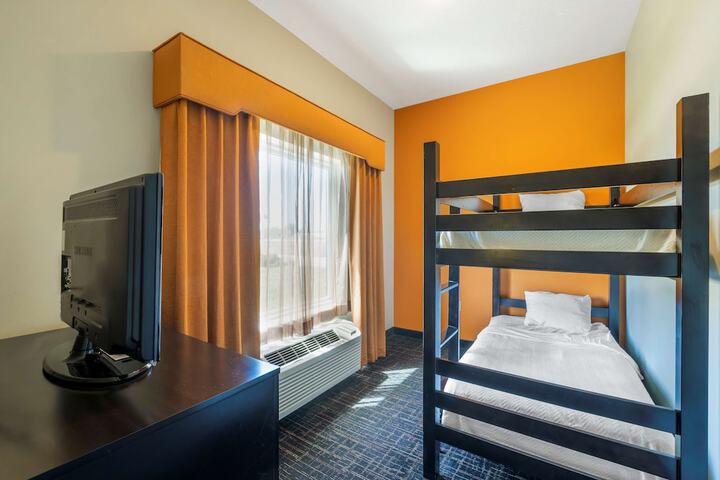 Best Western Plus North Platte Inn & Suites