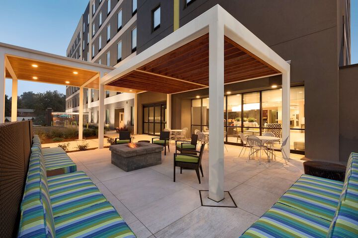 Terrace/Patio 23 of 24