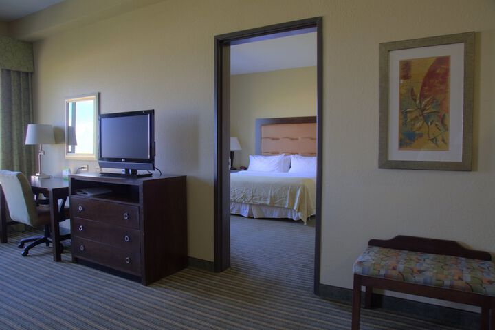 Room 36 of 77
