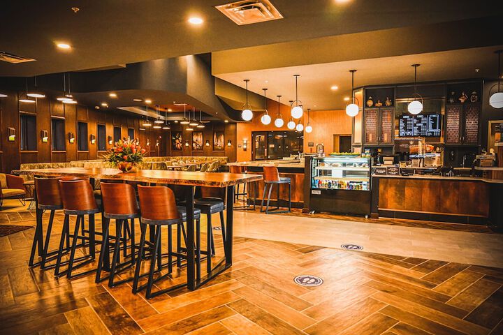 Delta Hotels by Marriott Cincinnati Sharonville