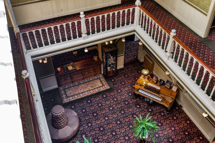Hotel Interior 31 of 128