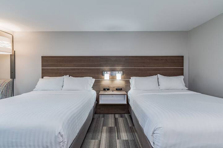Holiday Inn Express Hotel & Suites South Bend by IHG