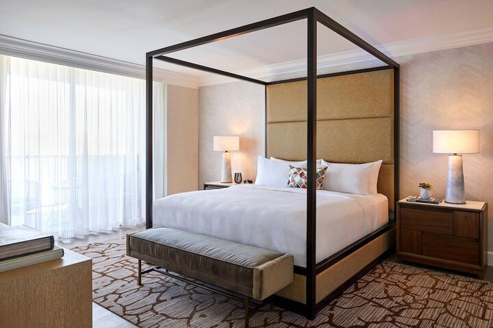 Room 54 of 195