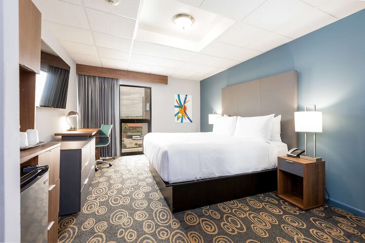 Room 20 of 49