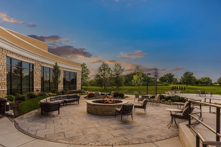 Holiday Inn & Suites - Joliet Southwest by IHG