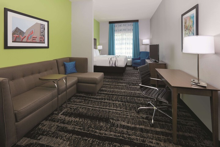 Room 36 of 41