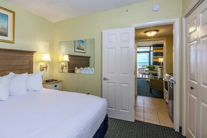 Room 204 of 273