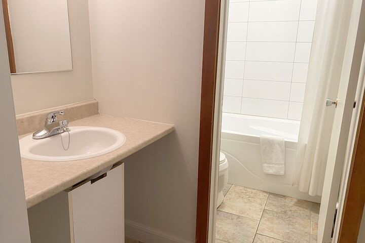 Room 186 of 211