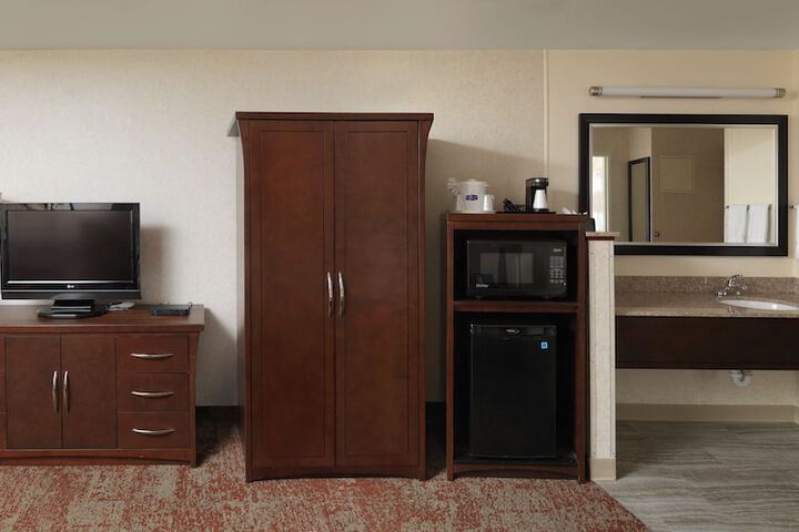 Room 8 of 30
