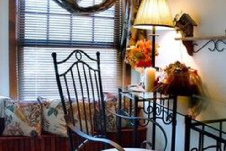 Arbor Hill Inn