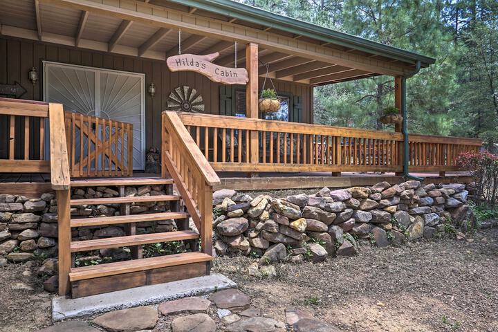 hilda's Cabin Mtn-view Retreat in Pine!