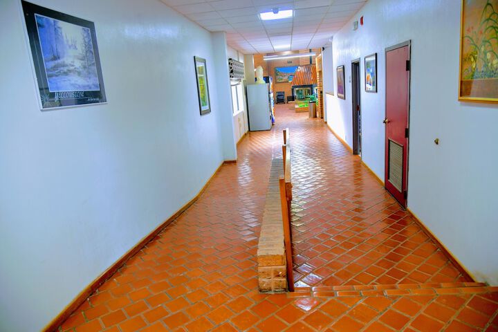 Ballroom/Hall 66 of 71