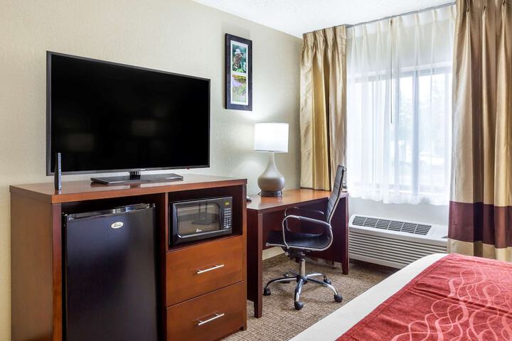 Room 10 of 30
