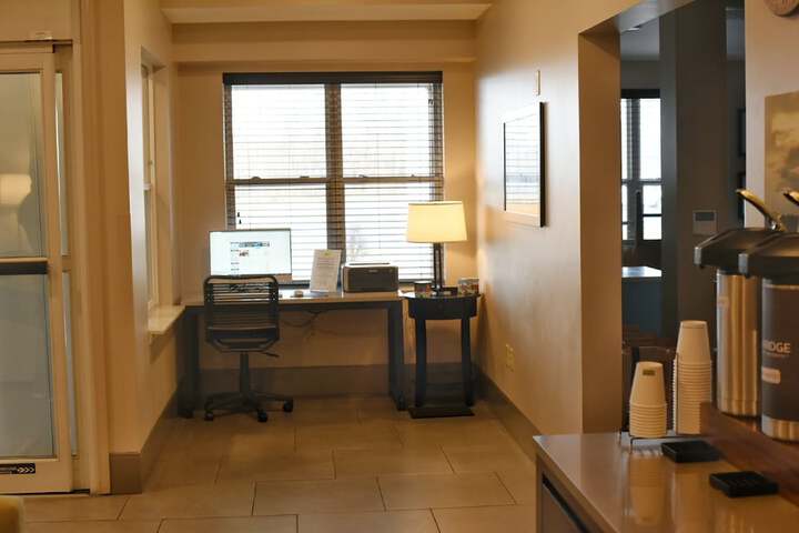 Business Center 57 of 57