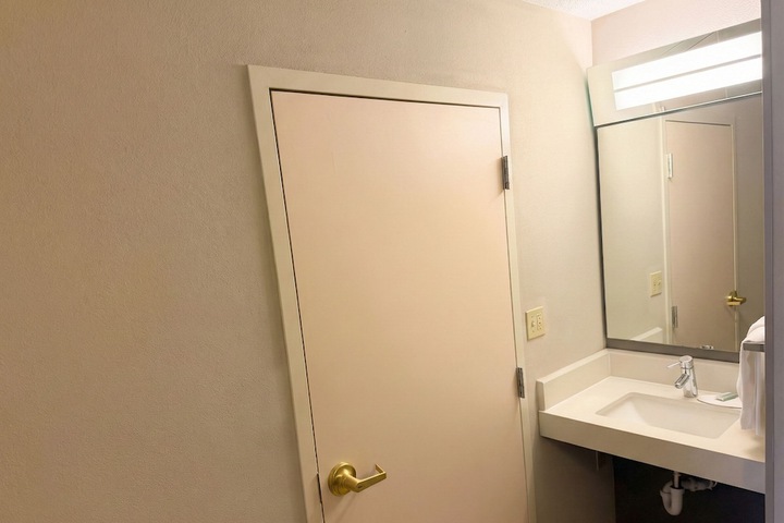 Country Inn & Suites by Radisson Brown Deer - Milwaukee North