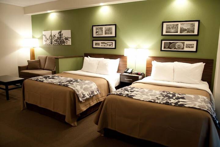 Room 34 of 51