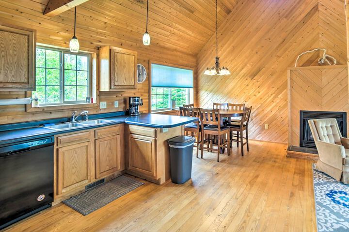 Secluded Lake Michigan Home: Private Fire Pit