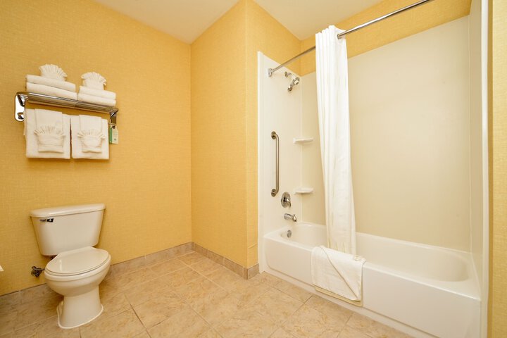 Room 18 of 43