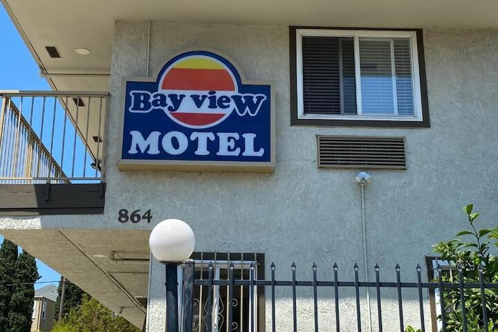 Bayview Motel