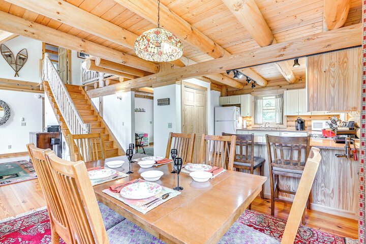 Lakefront Corinth Log Home: Private Dock Fire Pit
