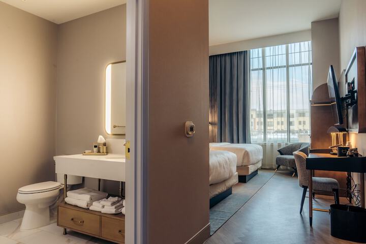 Room 28 of 50