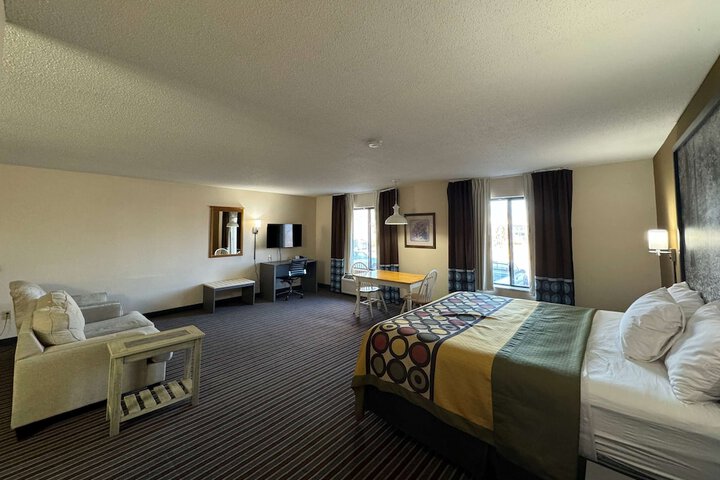 Room 34 of 35