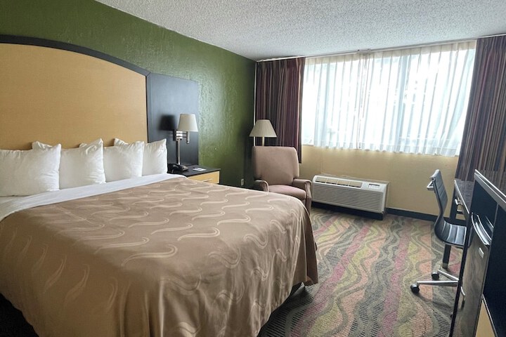 Room 22 of 54