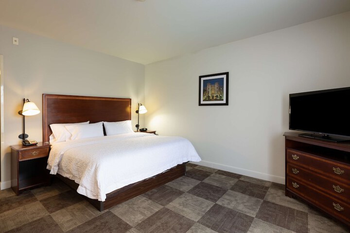 Room 16 of 57