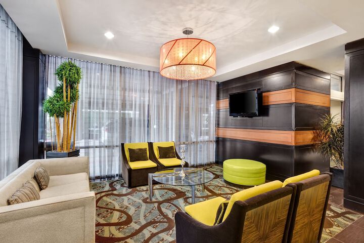 Hotel 6 of 115