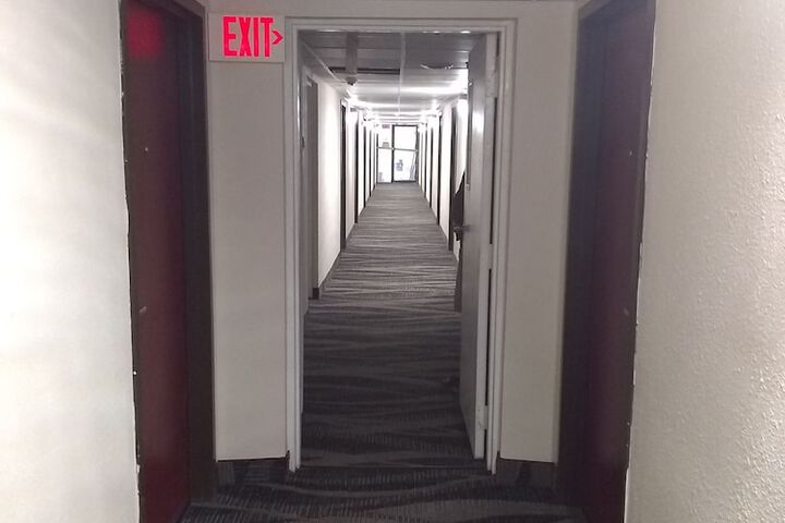 Ballroom/Hall 53 of 54