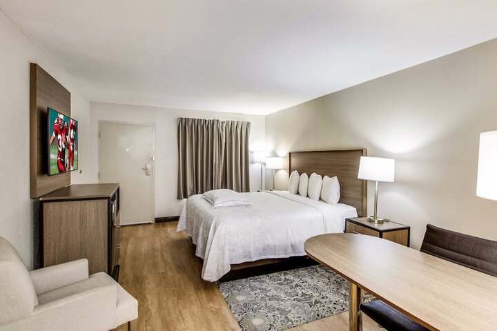 Red Roof Inn PLUS+ Dallas – Addison